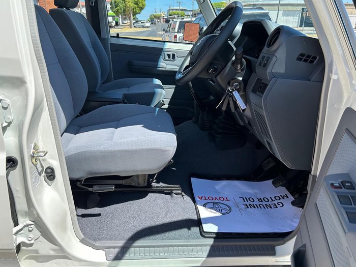 2025 Toyota Landcruiser GXL