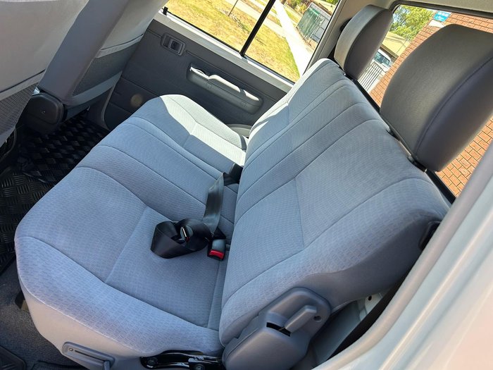 2025 Toyota Landcruiser GXL