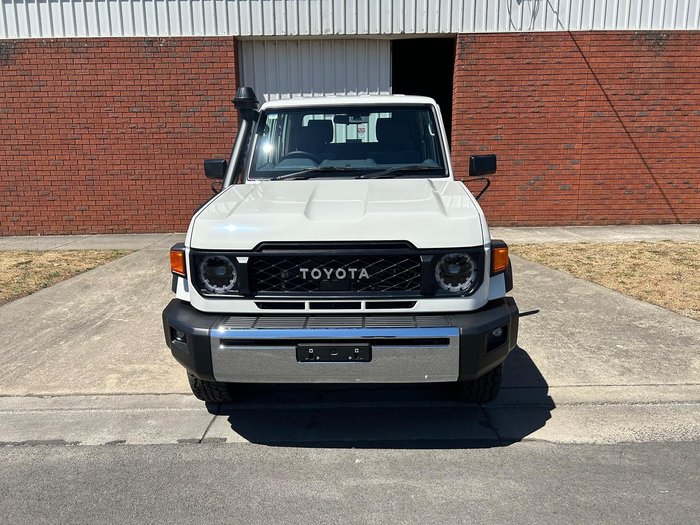 2025 Toyota Landcruiser GXL