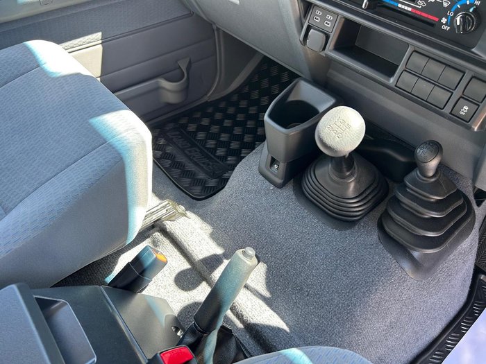 2025 Toyota Landcruiser GXL