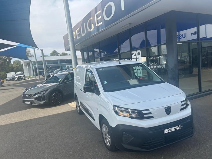 2025 Peugeot Partner Pro