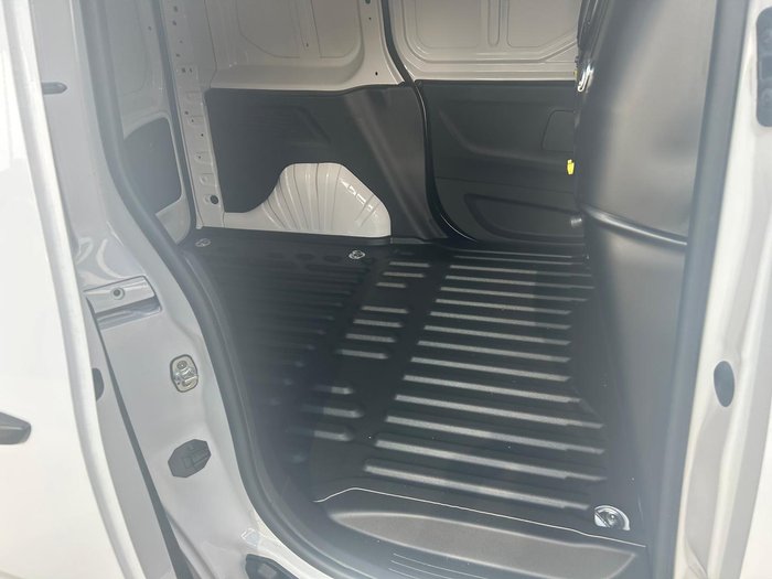 2025 Peugeot Partner Pro