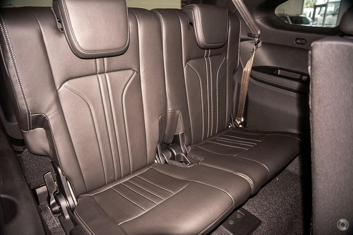 2025 Isuzu MU-X LS-T