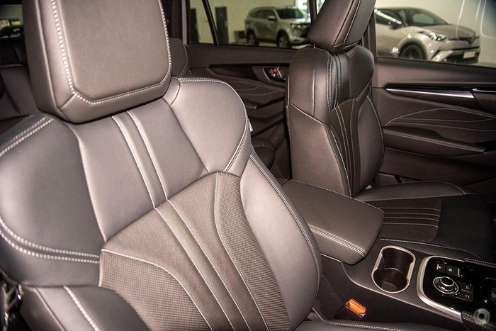 2025 Isuzu MU-X LS-T