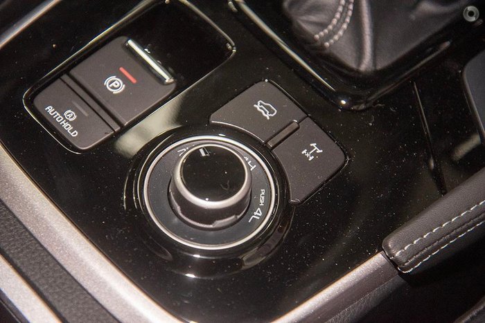 2025 Isuzu MU-X LS-T