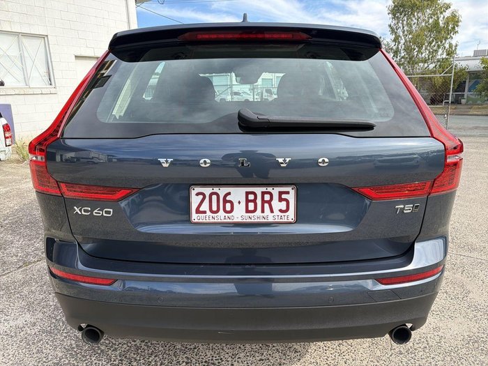 2021 Volvo XC60 T5 Momentum