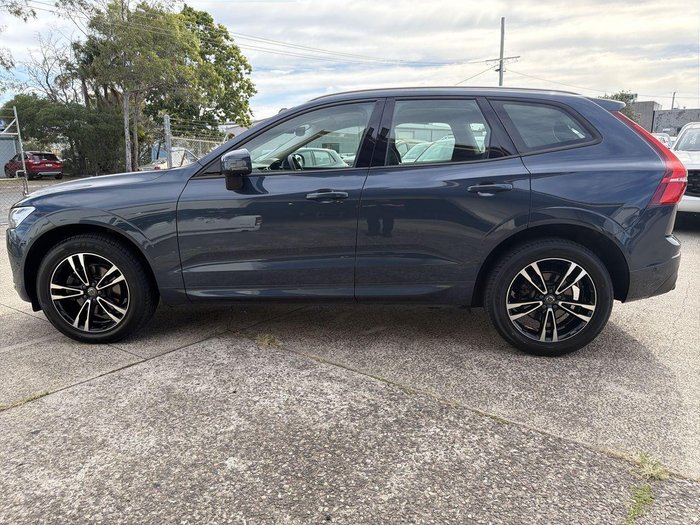 2021 Volvo XC60 T5 Momentum