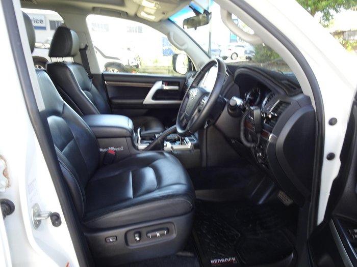 2017 Toyota Landcruiser VX