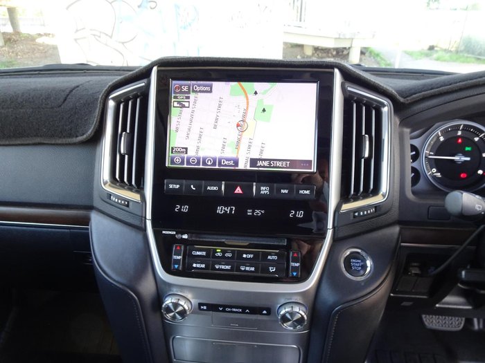 2017 Toyota Landcruiser VX