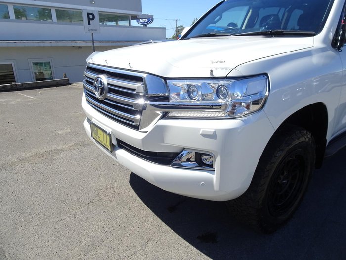 2017 Toyota Landcruiser VX VDJ200R 4X4 Dual Range Glacier White