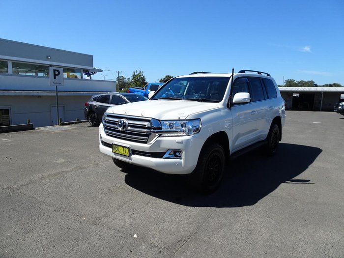 2017 Toyota Landcruiser VX VDJ200R 4X4 Dual Range Glacier White