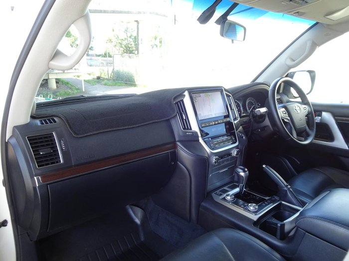 2017 Toyota Landcruiser VX