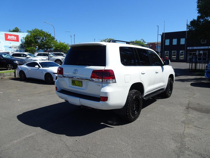 2017 Toyota Landcruiser VX VDJ200R 4X4 Dual Range Glacier White