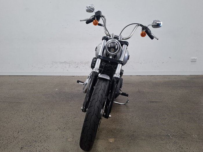 2014 HARLEY-DAVIDSON FXDB STREET BOB Grey