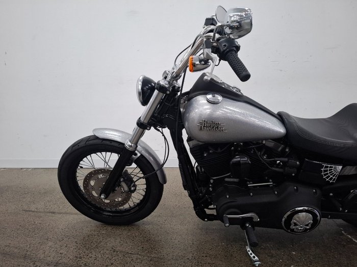 2014 HARLEY-DAVIDSON FXDB STREET BOB Grey