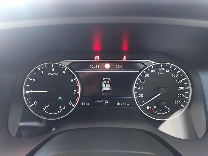 2025 Nissan X-TRAIL ST