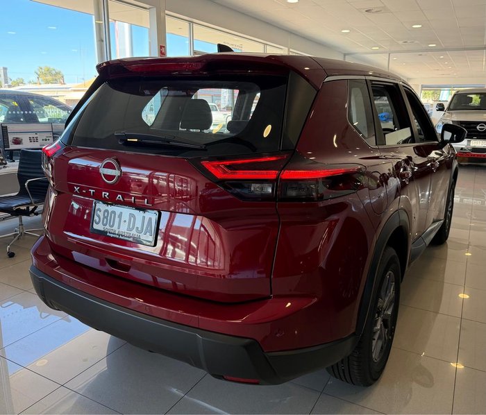 2025 Nissan X-TRAIL ST