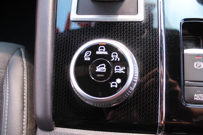 2023 Mitsubishi Outlander LS