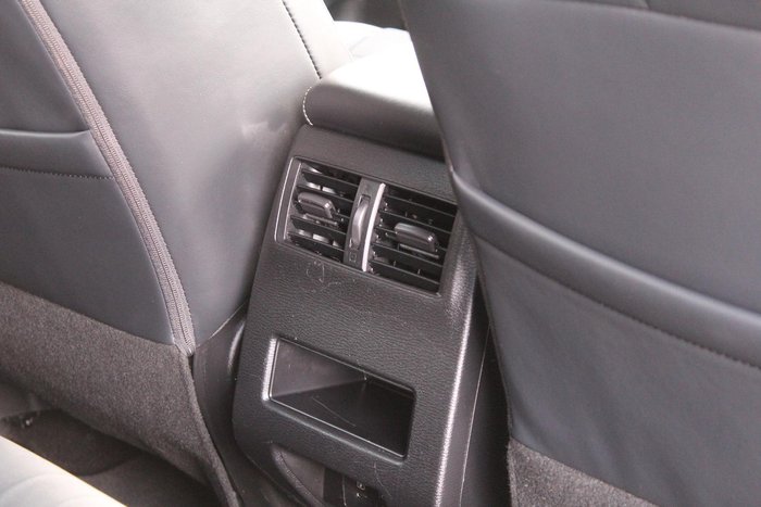 2023 Mitsubishi Outlander LS