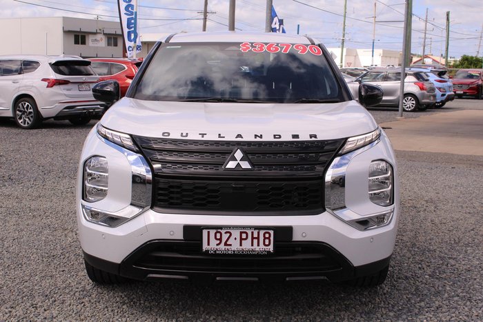 2023 Mitsubishi Outlander LS