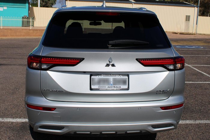 2024 Mitsubishi Outlander PHEV Exceed