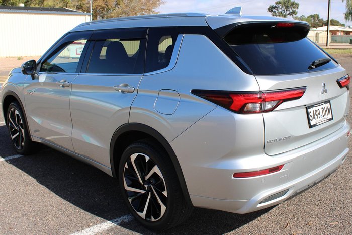 2024 Mitsubishi Outlander PHEV Exceed