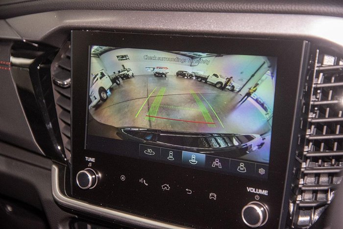 2025 Isuzu MU-X X-TERRAIN