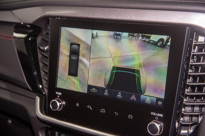 2025 Isuzu MU-X X-TERRAIN