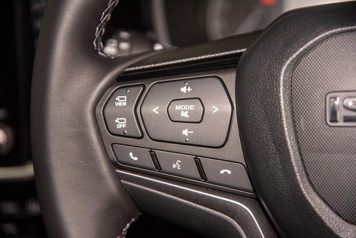 2025 Isuzu MU-X X-TERRAIN