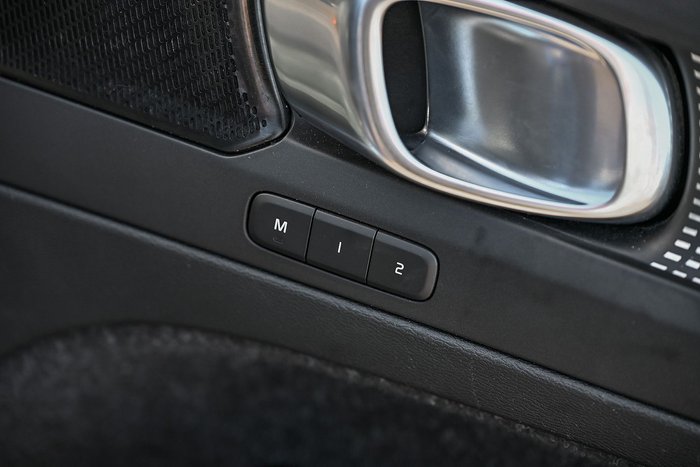 2021 Volvo XC40 Recharge Plug-In Hybrid