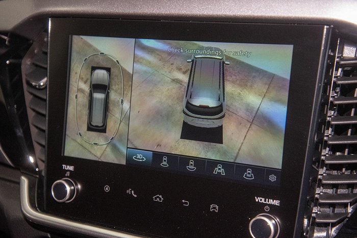 2025 Isuzu MU-X X-TERRAIN