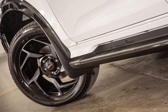 2025 Isuzu MU-X X-TERRAIN