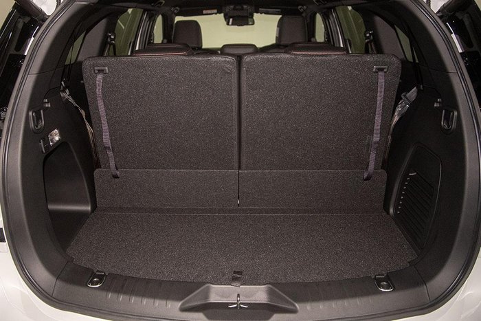 2025 Isuzu MU-X X-TERRAIN