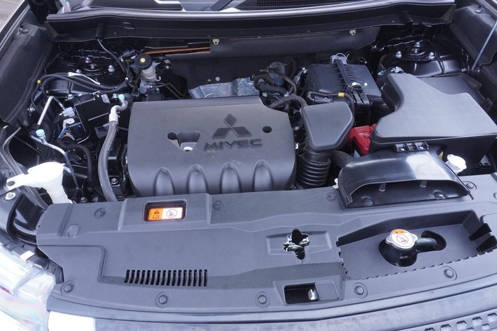 2019 Mitsubishi Outlander LS