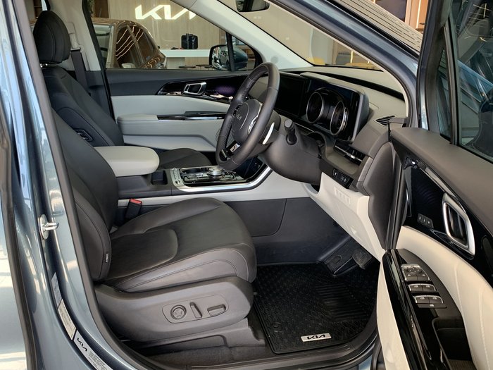 2023 Kia Carnival Platinum