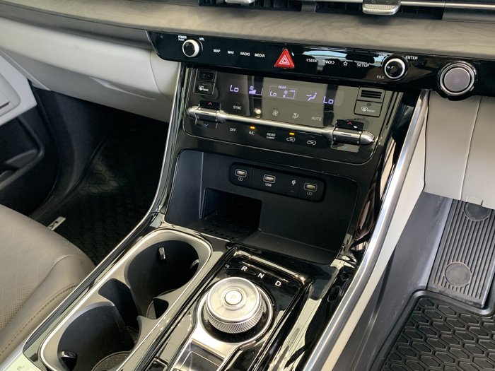 2023 Kia Carnival Platinum