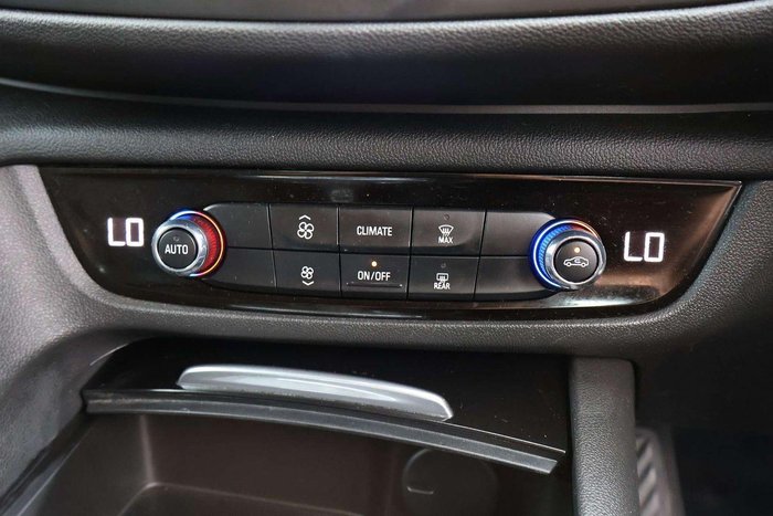 2018 Holden Commodore RS