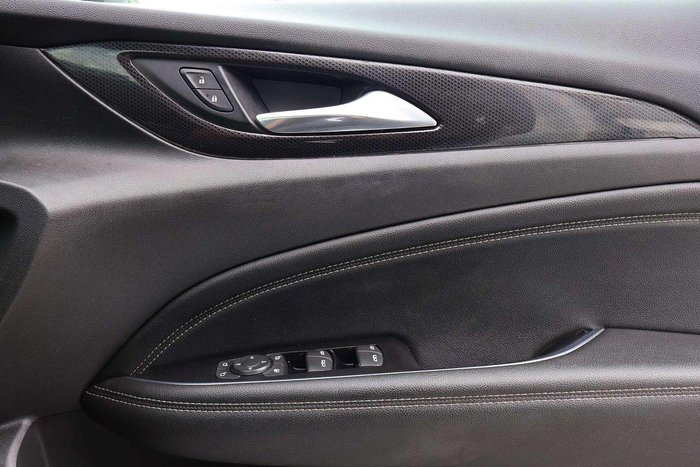 2018 Holden Commodore RS