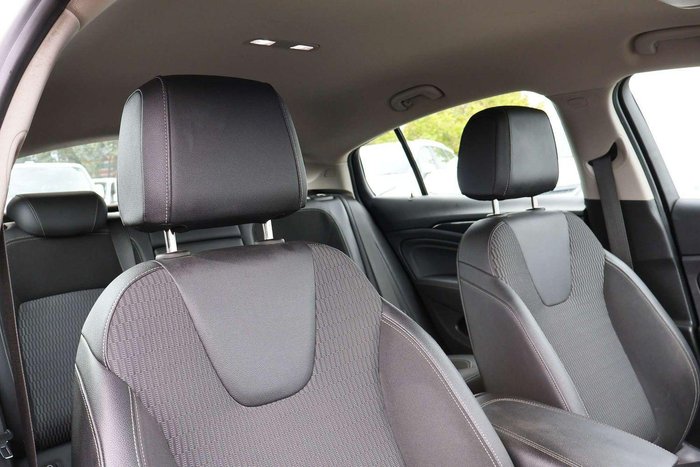 2018 Holden Commodore RS