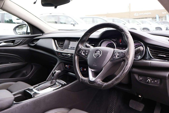 2018 Holden Commodore RS