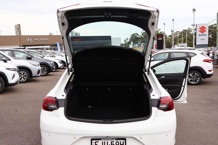 2018 Holden Commodore RS