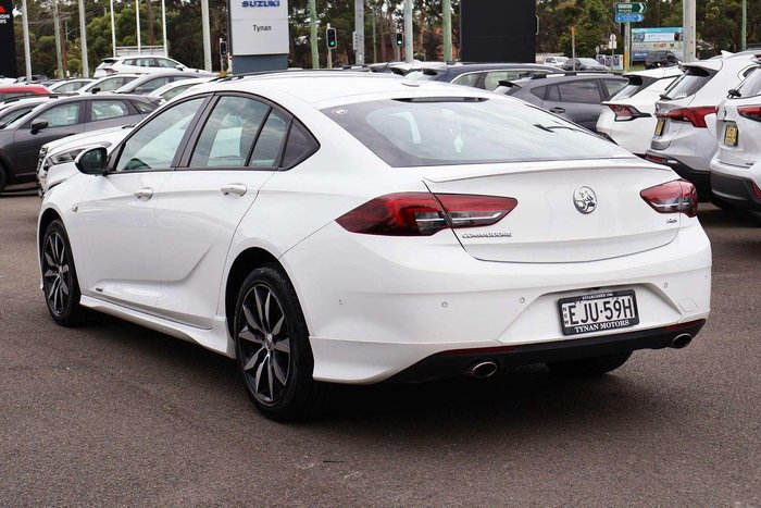 2018 Holden Commodore RS