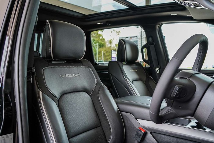 2025 RAM 1500 Laramie Sport Hurricane SO RamBox