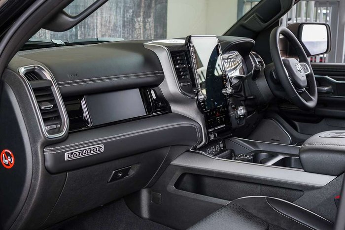 2025 RAM 1500 Laramie Sport Hurricane SO RamBox