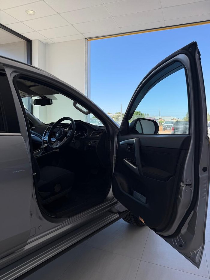 2024 Mitsubishi Pajero Sport GLS