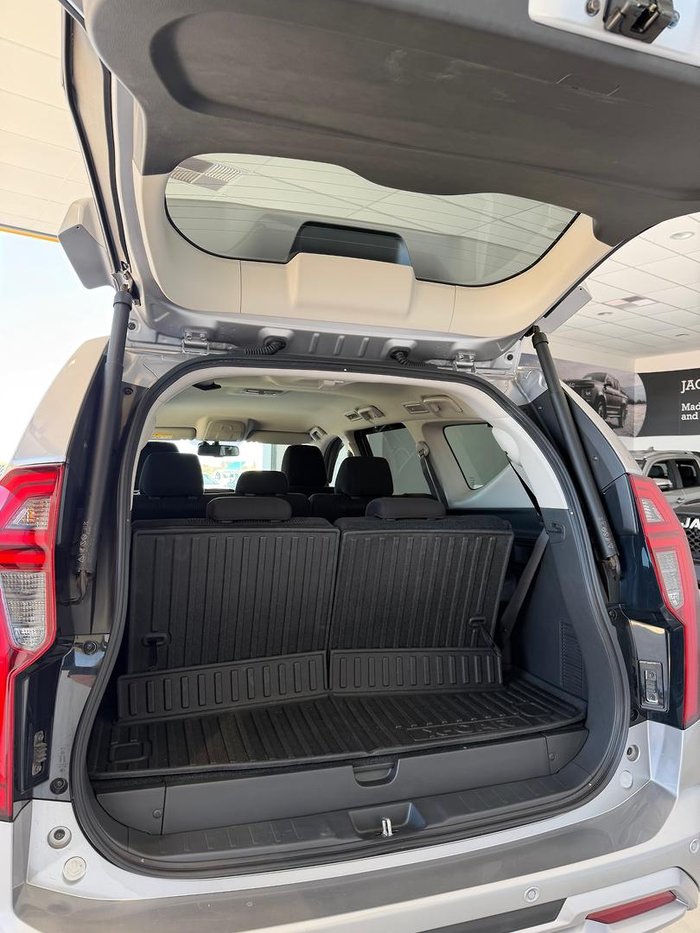 2024 Mitsubishi Pajero Sport GLS