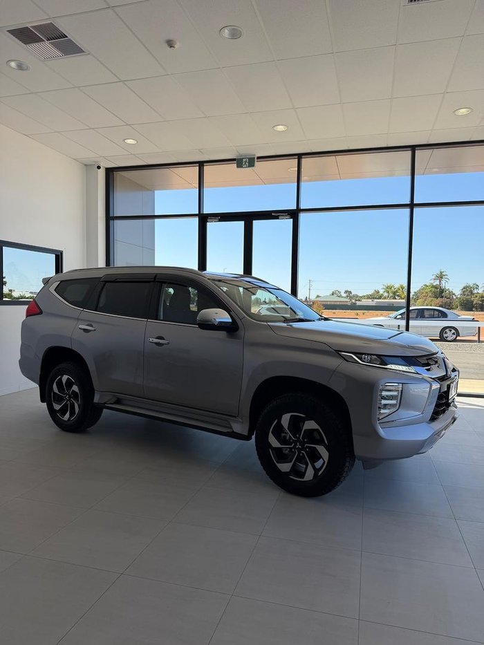 2024 Mitsubishi Pajero Sport GLS
