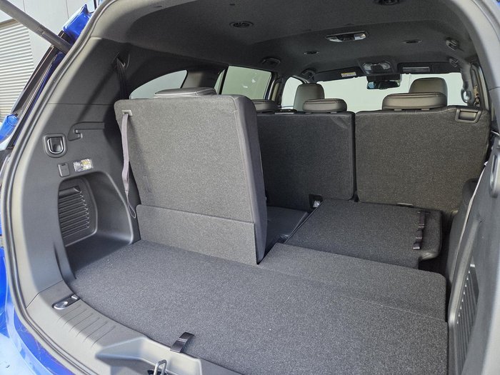 2025 Isuzu MU-X LS-T
