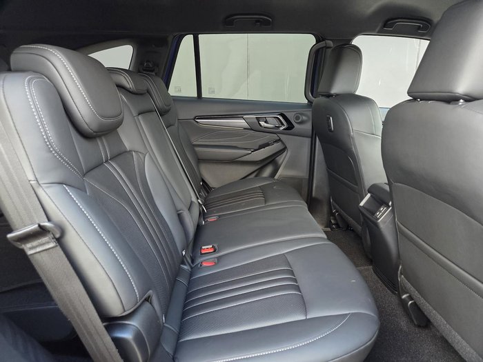 2025 Isuzu MU-X LS-T