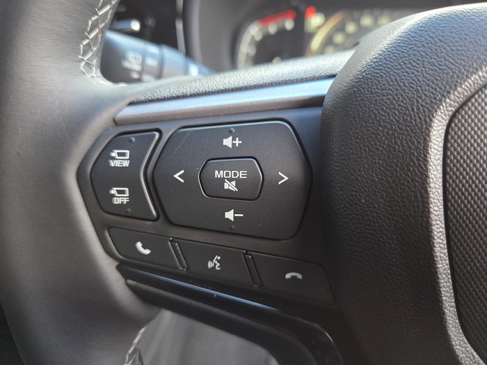 2025 Isuzu MU-X LS-T